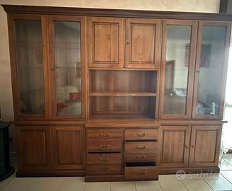 MOBILE IN LEGNO