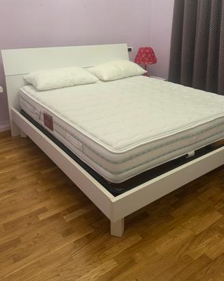 Letto matrimoniale
