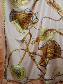 Foulard rosa in seta Pollini 