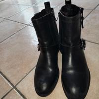 stivaletti Geox neri in pelle vera