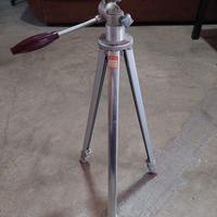 Cavalletto x macchina fotografica, cinepresa altro