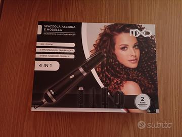 Spazzola asciuga e modella 4 in 1  nuova 
