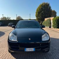 Porsche Cayenne 3.2 v6