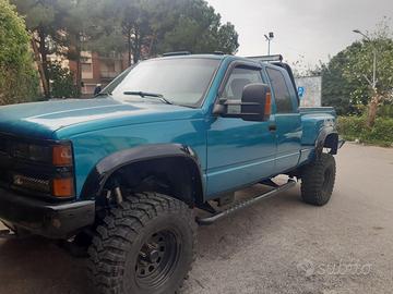 chevrolet sport side