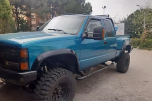 chevrolet sport side