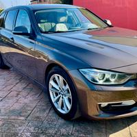 BMW serie 3 318D 2013 - Automatica, Xeno, Modern