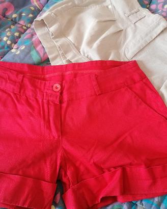 due paia pantaloni corti donna tg L