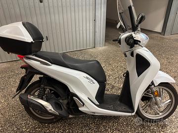 Honda SH 125 bianco