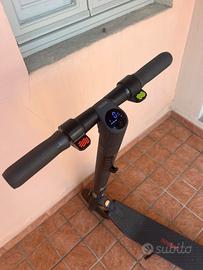 Monopattino elettrico Ninebot Segway E22
