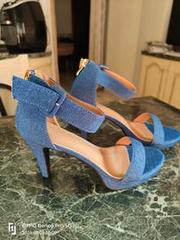 sandali pelle Denim con tacco, cinturino e zip