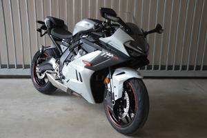 CF MOTO 675 SR-R MY 2025