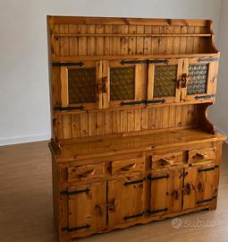 Credenza in Pino di Svezia massello con cerniere