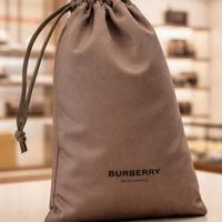 ✨ Custodia Burberry Originale Nuova 18x10 cm ✨