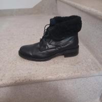 stivaletti in pelle nera