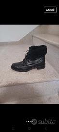 stivaletti in pelle nera