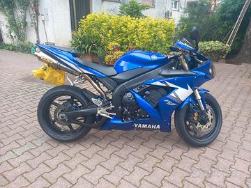Yamaha yzr1