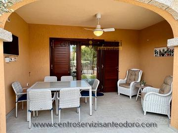 San Teodoro a piedi Spiaggia e Centro 2/10 Pax