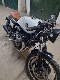 Yamaha XJ900R