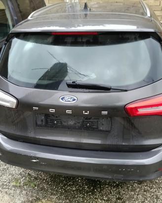 Ricambi ford focus wagon 1.5 diesel automatico