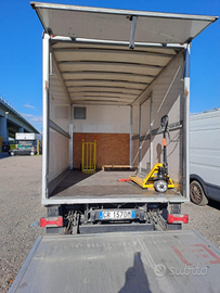 Noleggio furgone con conducente