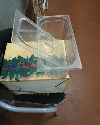 contenitore in plastica dura per alimenti