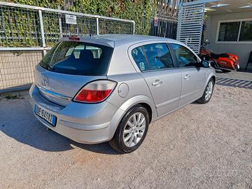 Opel Astra 1.7 CDTI 101CV 5 porte Enjoy