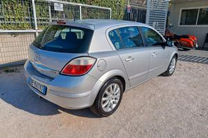 Opel Astra 1.7 CDTI 101CV 5 porte Enjoy