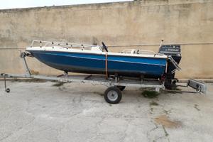Barca con motore e carrello omologato