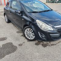 Opel Corsa 1.2 benzina adatta Neopatentati 
