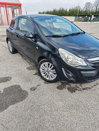 Opel Corsa 1.2 benzina adatta Neopatentati 