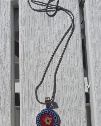 collana con ciondolo murrina rosso blu