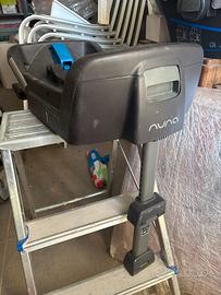 Isofix nuna e relativo ovetto