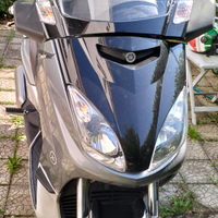 Yamaha x max 250