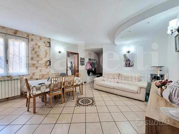 Appartamento Lecco [Cod. rif 3236540VRG]