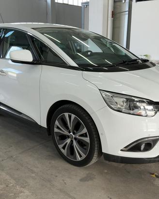 Renault Scenic 1.7 blue dci Intens 120cv