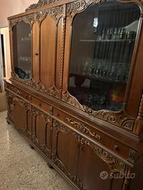 Mobile vetrina soggiorno