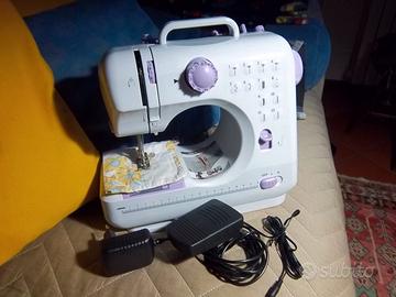 Mini macchina da cucire elettrica con Pedaliera