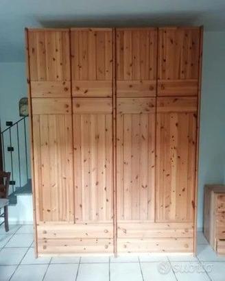 ARMADIO GRANDE IN LEGNO DI PINO MASSELLO