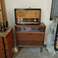 Radio da tavolo e mobile radio