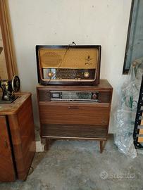 Radio da tavolo e mobile radio