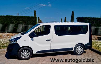 Opel Vivaro Combi 8 posti