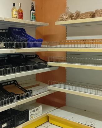 scaffalatura per negozio