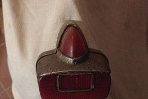 fanale posteriore  vespa .