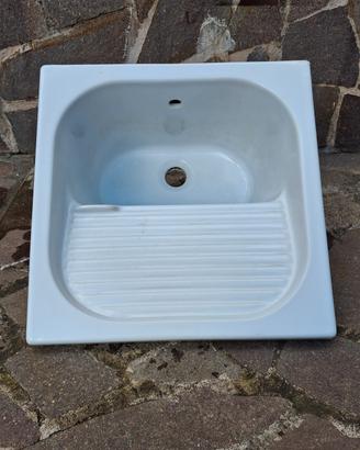 lavatoio da esterno in ceramica