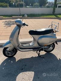 Vespa 125 et4 Piaggio