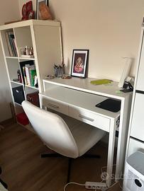 Scrivania estraibile salvaspazio