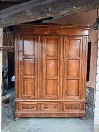 armadio antico in noce a 3 ante