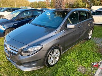MERCEDES - Classe B - B 180 d Automatic Premium - 