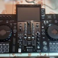 Pioneer XDJ-RX3 + Flight Cases
