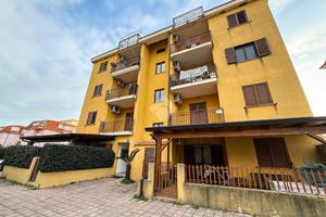 3 LOCALI A NOCERA TERINESE